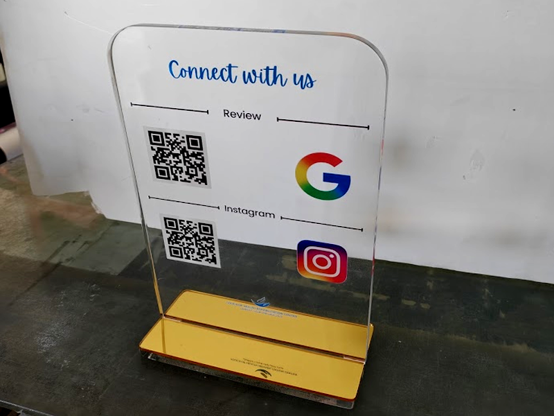Acrylic QR Code Table Stand A5 with Mirror Gold Base
